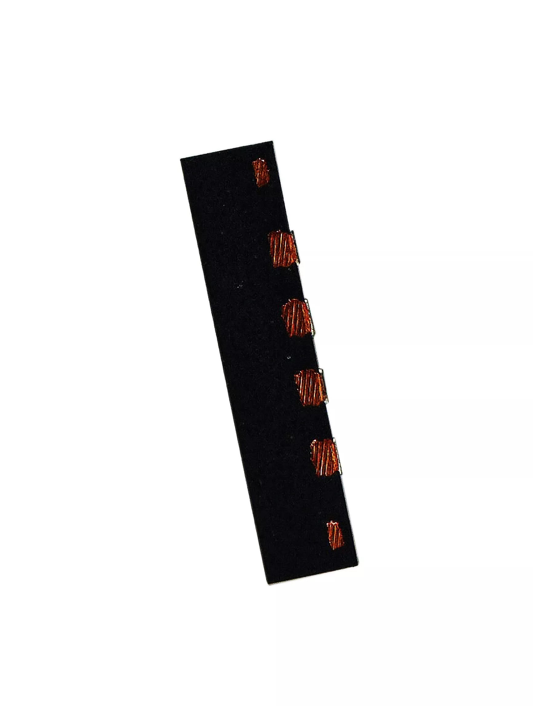 High-Side Current Sense and Temperature Controller IC (SMSC1704-2/EMC1704-2, QFN-16) for MacBooks