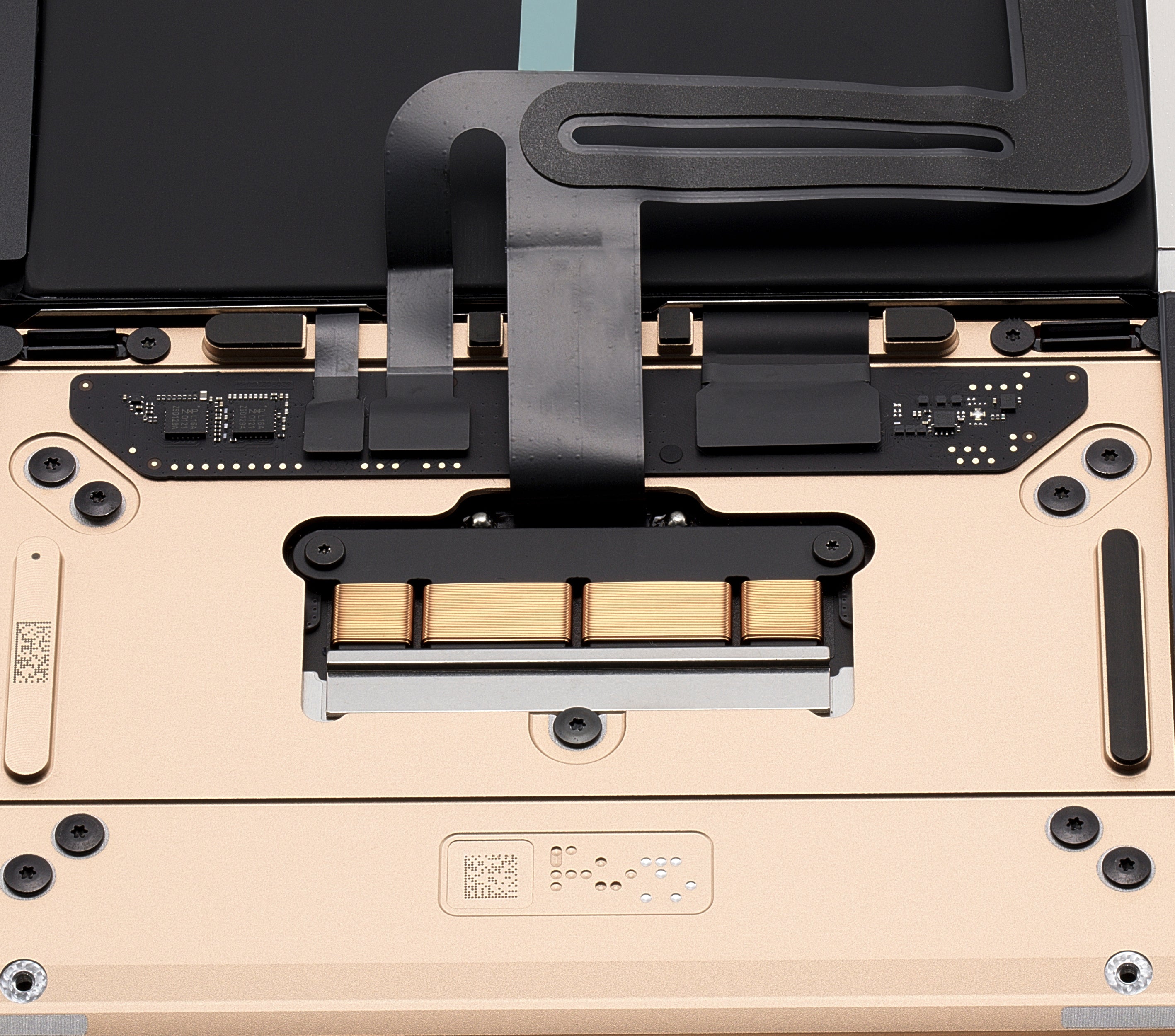 Topcase m. Akku & UK-Tastatur f. MacBook Air 13" A2337 Gold